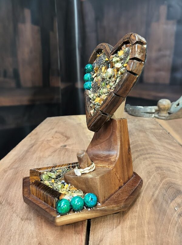 “Heart of the Earth – Bocote & Black Walnut Wedding Ring Holder” - Image 6