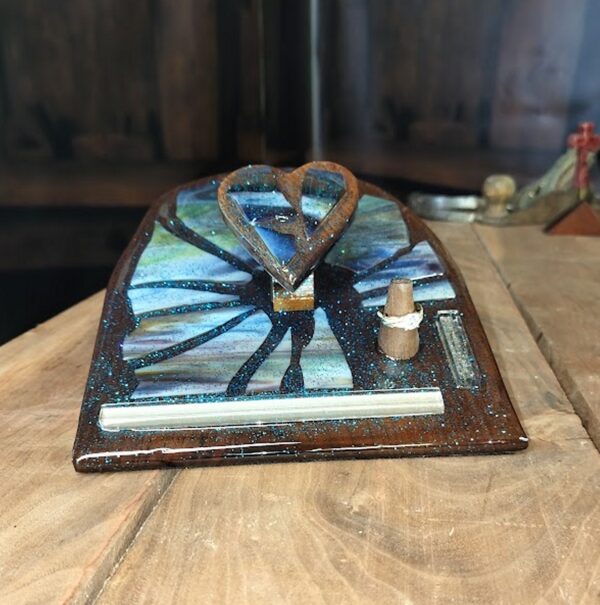 Eternal Radiance – Celestial Heart Ring Holder - Image 3