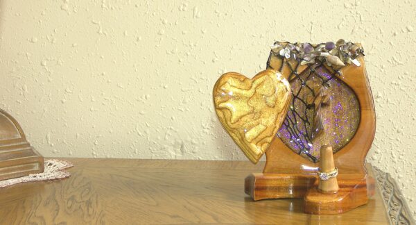 “Eternal Embrace – Carneywood & Zebrawood Ring Holder” - Image 3